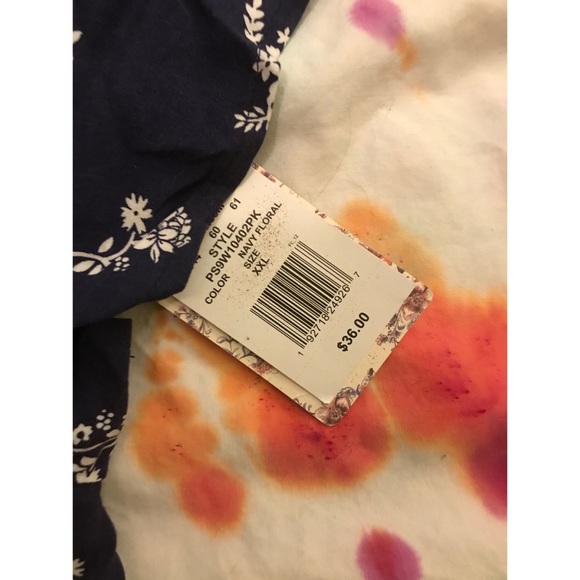 Off the Shoulder Crop Top - Picture 3 of 3